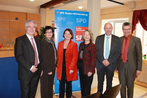 Hermann-Josef Pelgrim, Birgit Muth, Annette Sawade, Evelyne Gebhardt, Nik Sakellariou, Hans-Jürgen Saknus Foto: spd kün